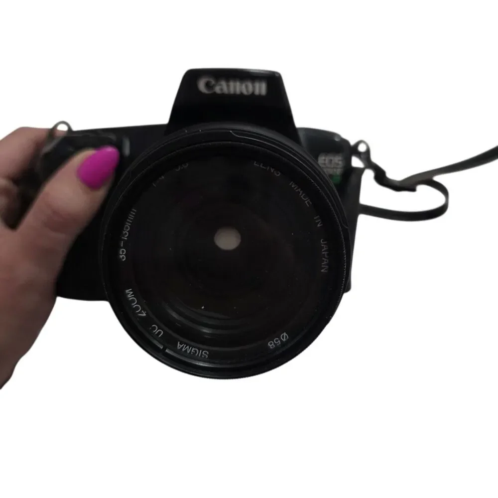 Canon EOS 1000F 35mm Film Camera Sigma UC Zoom 35-135mm Lens Untested